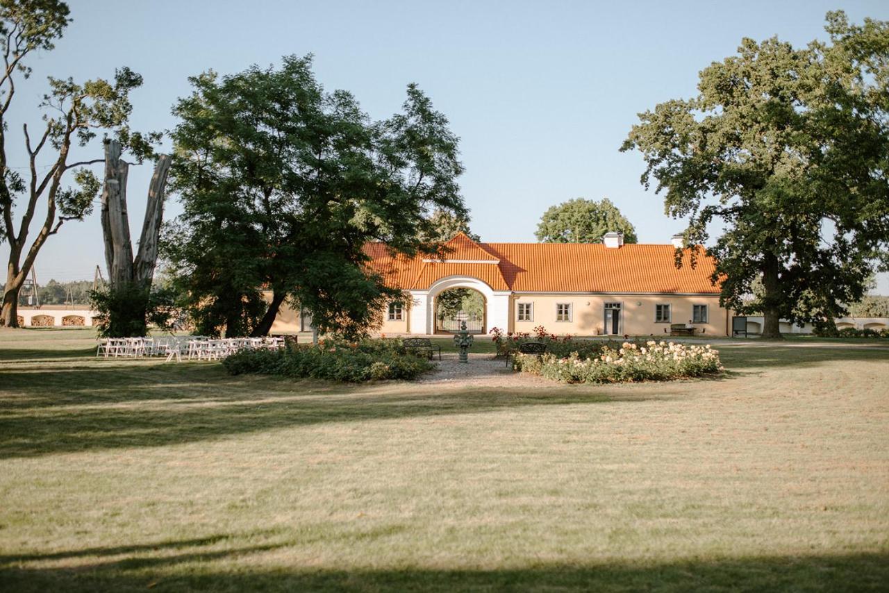Blankenfeldes Muiza Hotel Tērvete Buitenkant foto